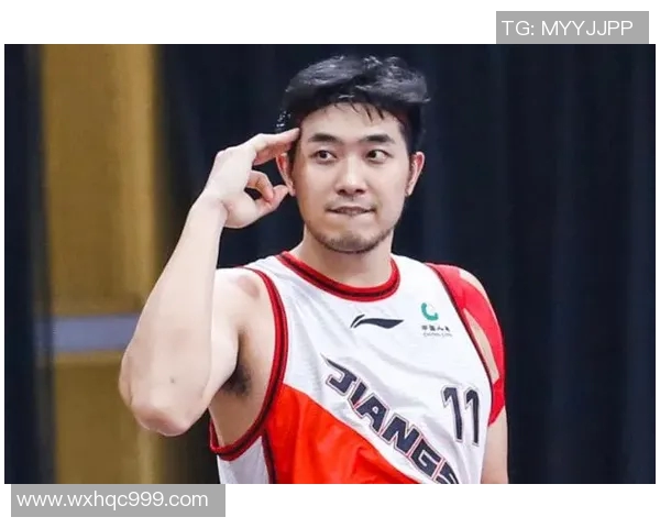 吴冠希：从篮球场上的拼搏到人生舞台的绽放，探索他的成长与梦想之路